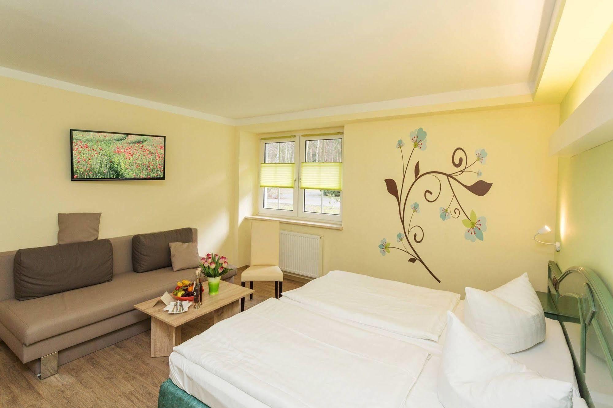 Tui Suneo Kinderresort Ihr Entspannter Familienurlaub Mit Abenteuerspielplatz & Der Laengsten Wasserrutsche Im Deutschen Teil Der Insel Usedom 3* Trassenheide